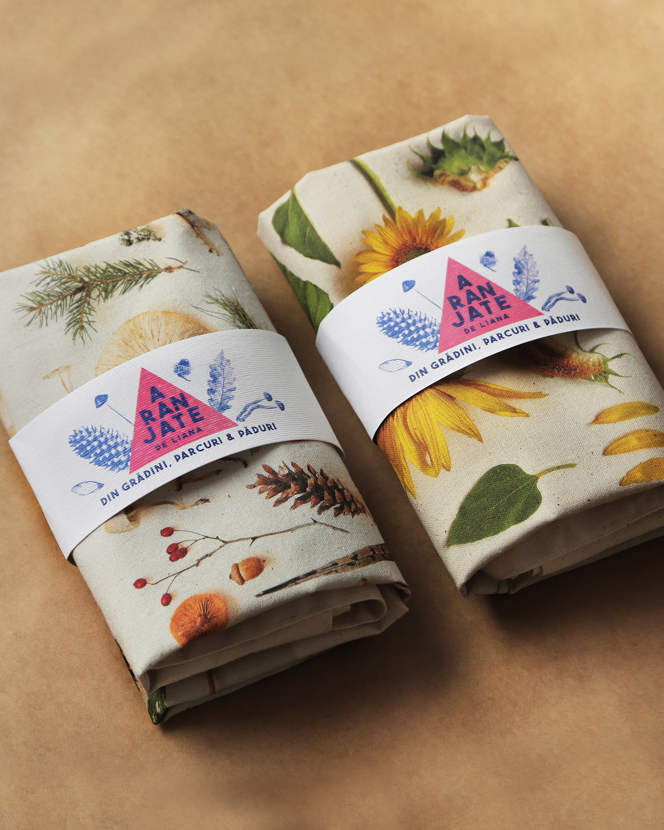  #AranjatedeLiana Postcars & Totebags collection